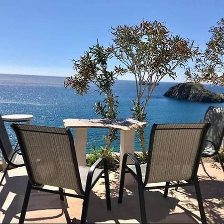 Beach View Kaloi Limenes Exterior photo
