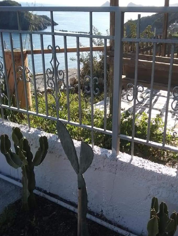 Beach View Kaloi Limenes Exterior photo